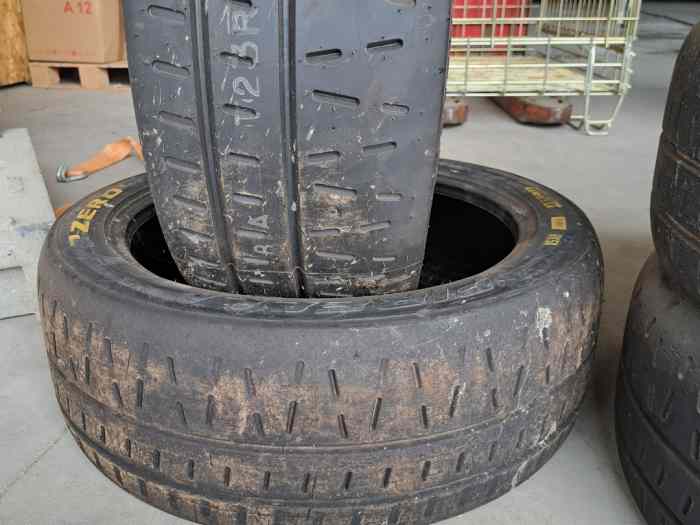 Lot Pneus Pirelli RK5 18 1