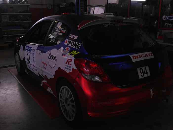 Vend Peugeot 207 R3T evo 1