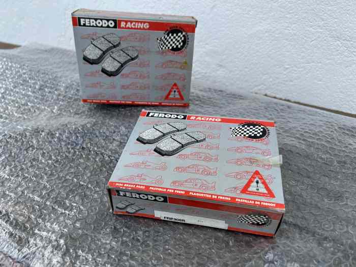 Plaquettes de frein F3 FERODO DS3000 2