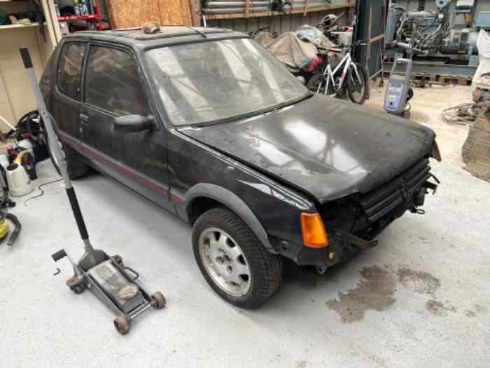 205 gti 1,9L idéal restauration ou projet VHC 1