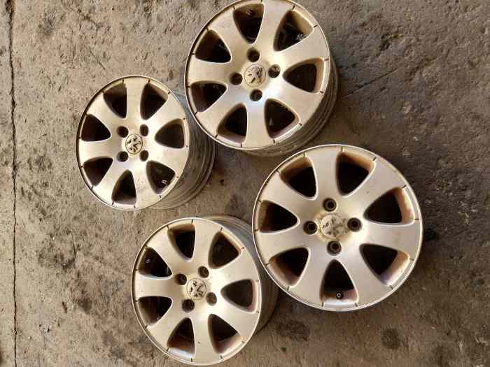 4 jantes aluminium 15 pouces peugeot