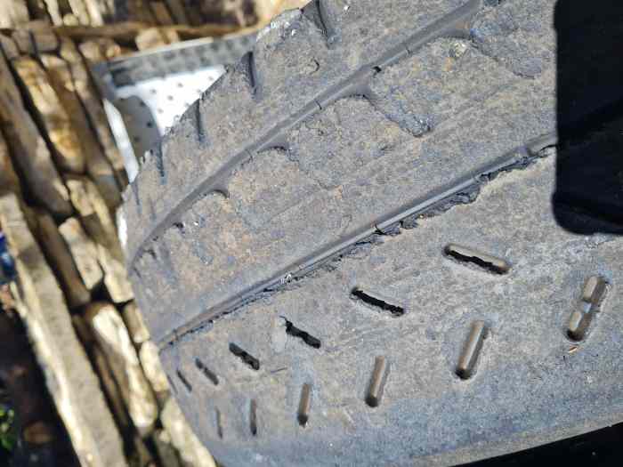 Lot 4 Michelin R31 17p 2023 2