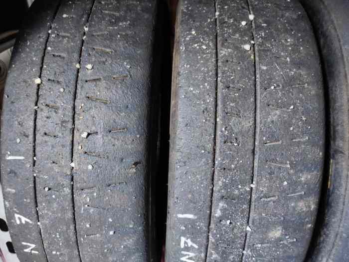 Lot de pneus Pirelli en 15