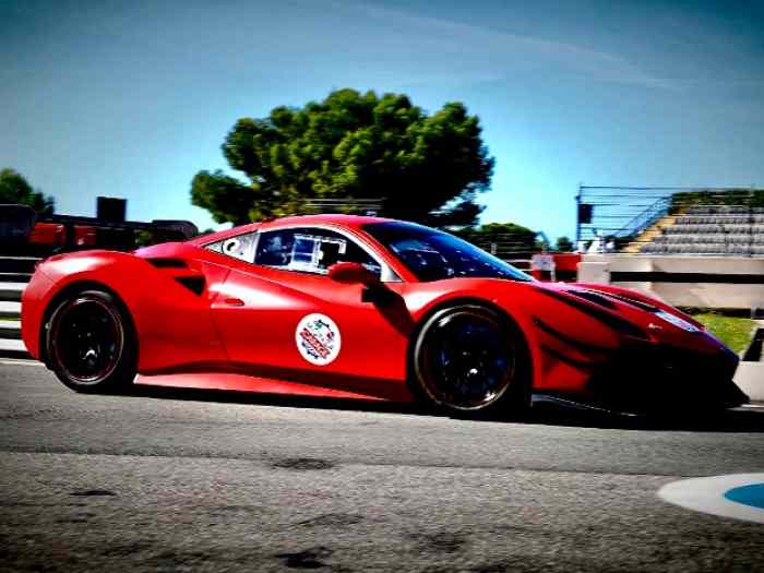 Ferrari 488 challenge evo a vendre 3