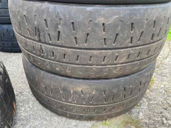 Lot de pneus racing Pirelli PZERO 16 pouces 3