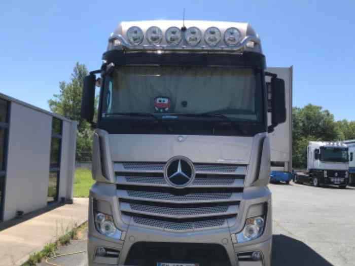 Mercedes Actros Equix STX Motorhome 2