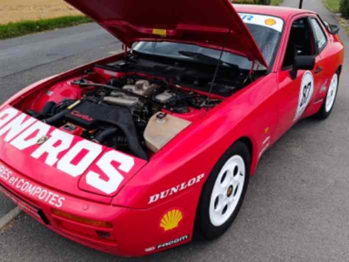 Porsche 944 Turbo Cup « Piste Usine» 1