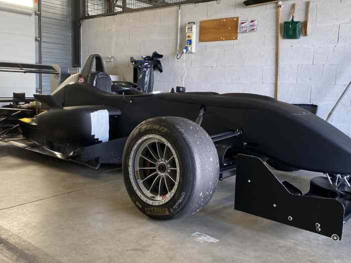 Vends F3 Dallara F308/11 Mercedes 3