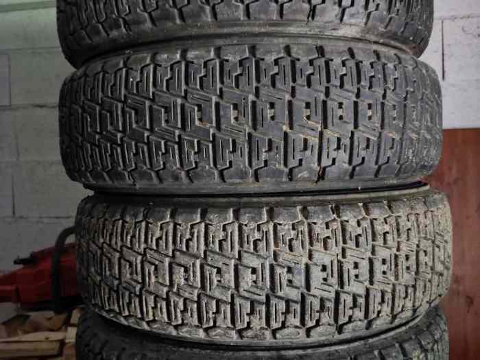 Pneu terre Michelin L91 en 15