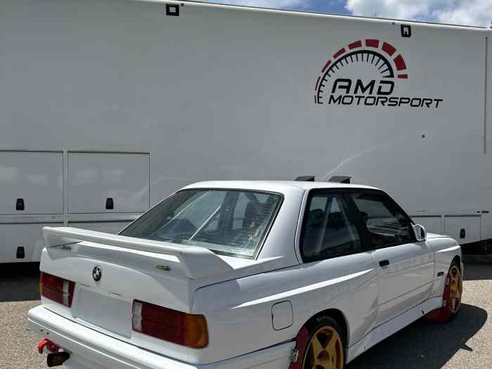 BMW M3 GROUPE A 1