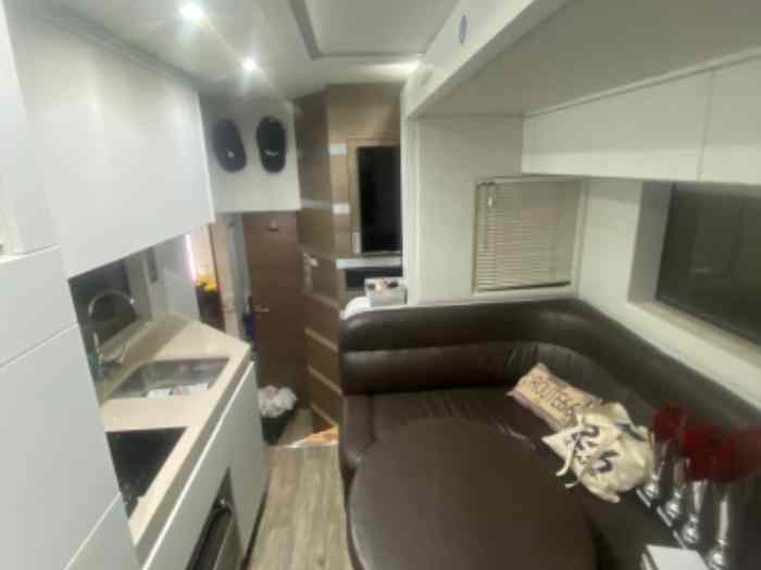 Mercedes Actros Equix STX Motorhome 4