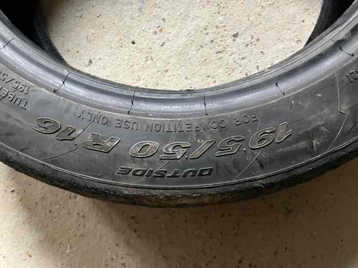 pneus pirelli 16 pouces RA5 et RA7+ 2