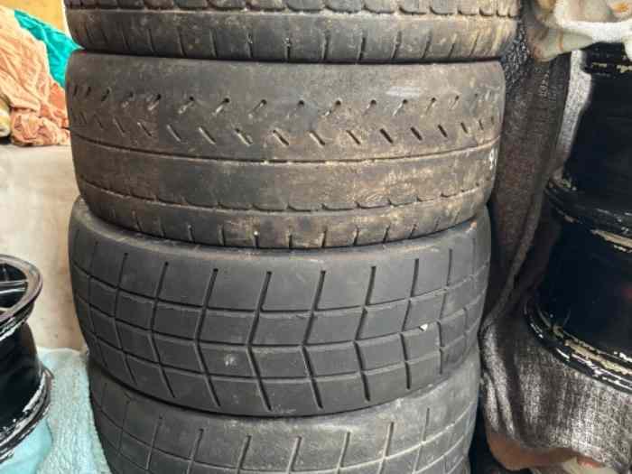 Pneus Michelin et Pirelli 16 pouces 4