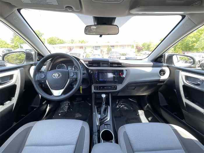 I would like to sell my 2019 Toyota Corolla LE 2