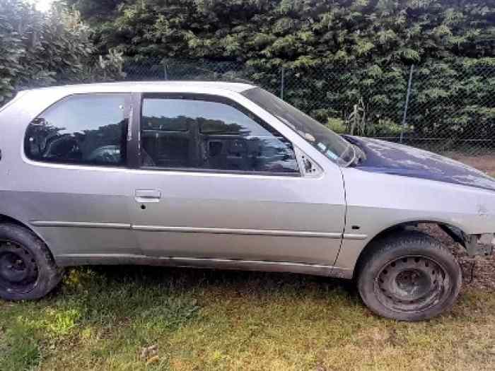 Caisse Peugeot 306 1