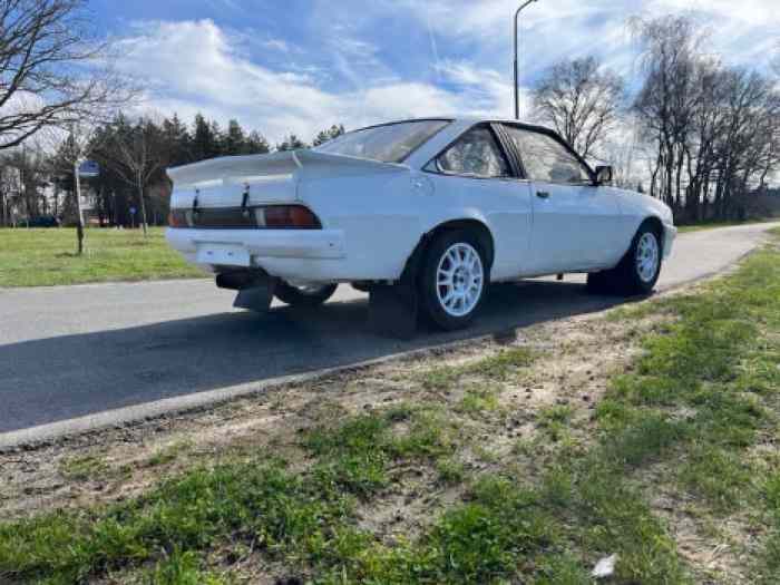 Opel manta 2.4 boite sequentielle gr A 1