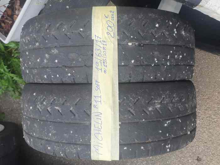 Pneus Michelin 17p r21 et r11