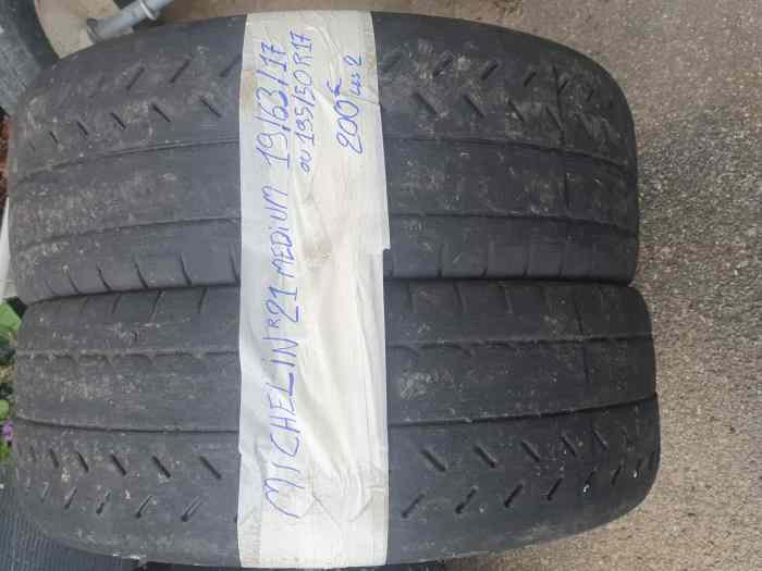 Pneus Michelin 17p r21 et r11 1