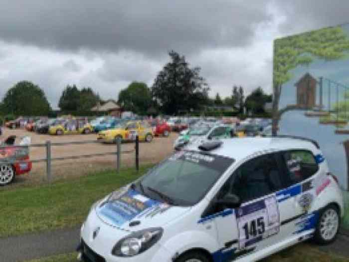 Mt Location loue twingo r1 rallye