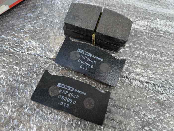 Plaquettes de frein F3 FERODO DS3000 0