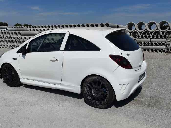 Opel Corsa OPC 1