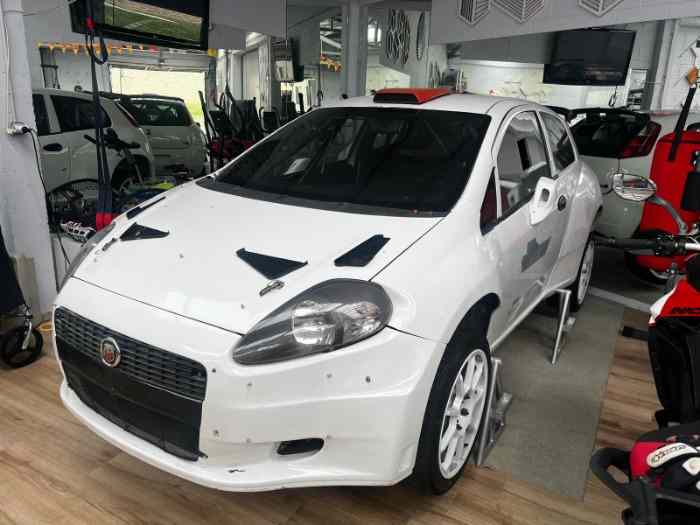 FIAT ABARTH GRANDE PUNTO SUPER 2000 *VEHICULO DE COLECCION* 5