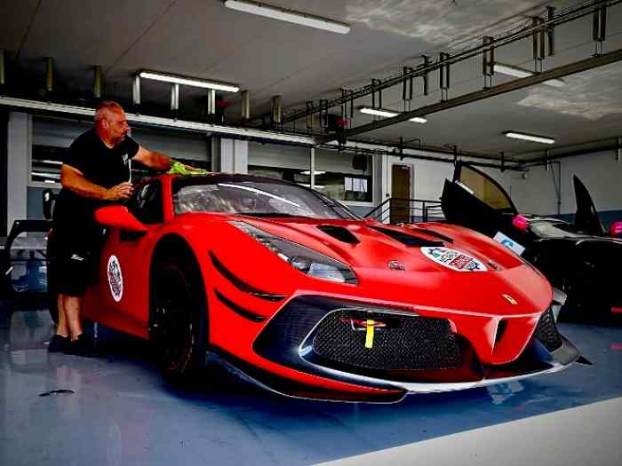 Ferrari 488 challenge evo a vendre 4