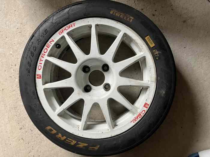 pneus pirelli 16 pouces RA5 et RA7+