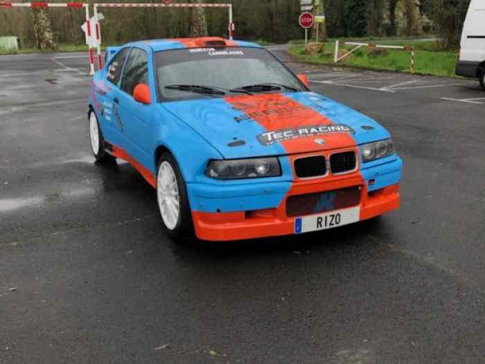 Vend ou échange bmw compact f2000 1