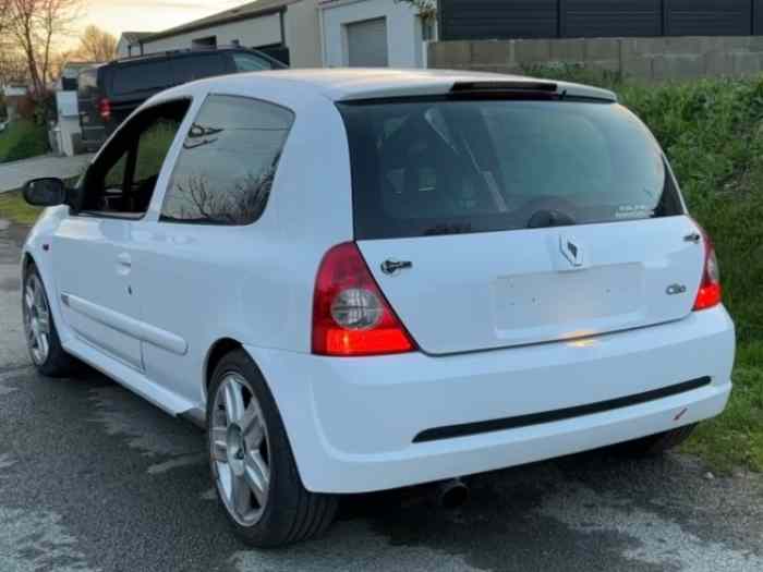 Location Renault Clio A7 1