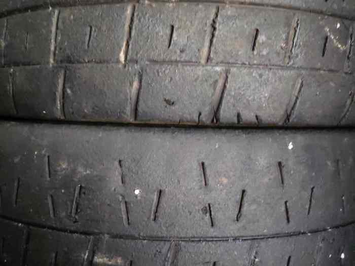 Lot de pneus Pirelli en 15 2