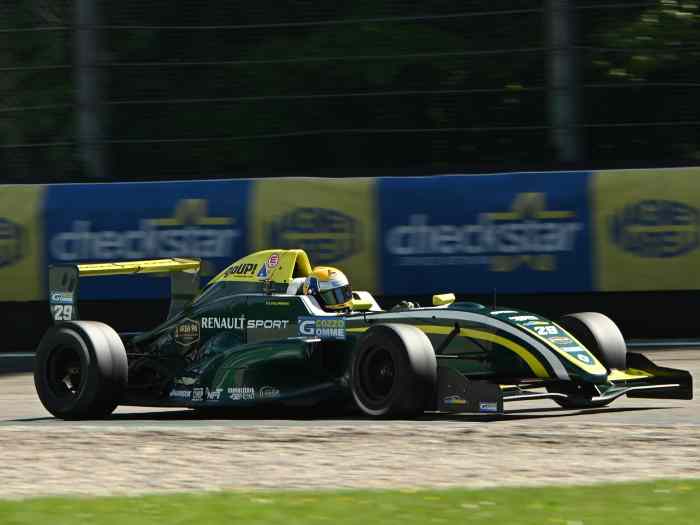 Formula Renault 2.0 FR2000 Tatuus 2