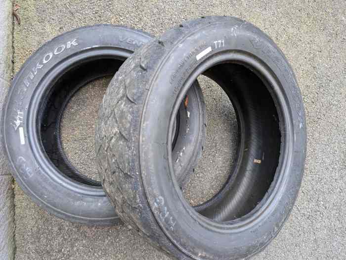 A vendre 2 pneus Hankook T71 14 pouces