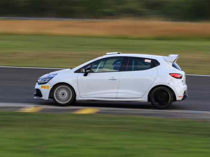 Location Clio 4 Cup Trackday