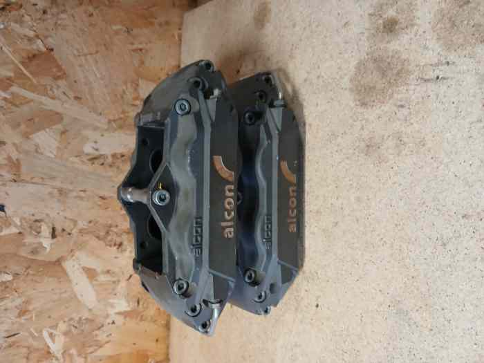 Vends 2 etriers de freins alcon 4 pistons ds3r3 ou f2000 1