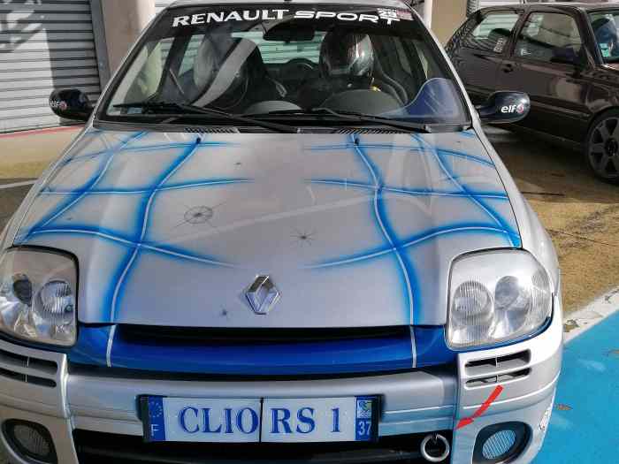 Vends Clio 2 RS1