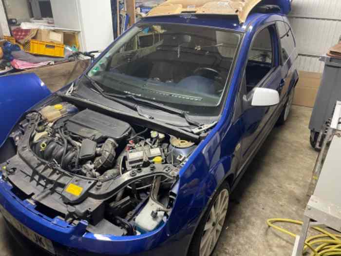 Caisse Ford fiesta st150