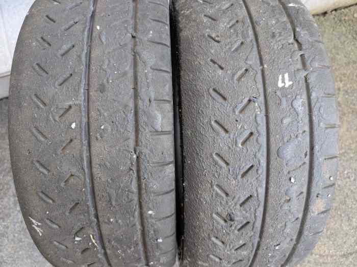 2 pneus rallye Pirelli P11 (soft) 15 p...