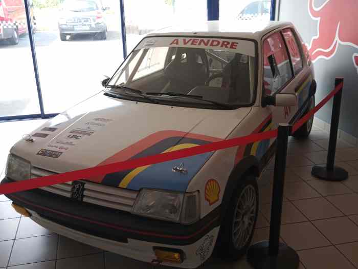 205 GTI piste, circuit 1