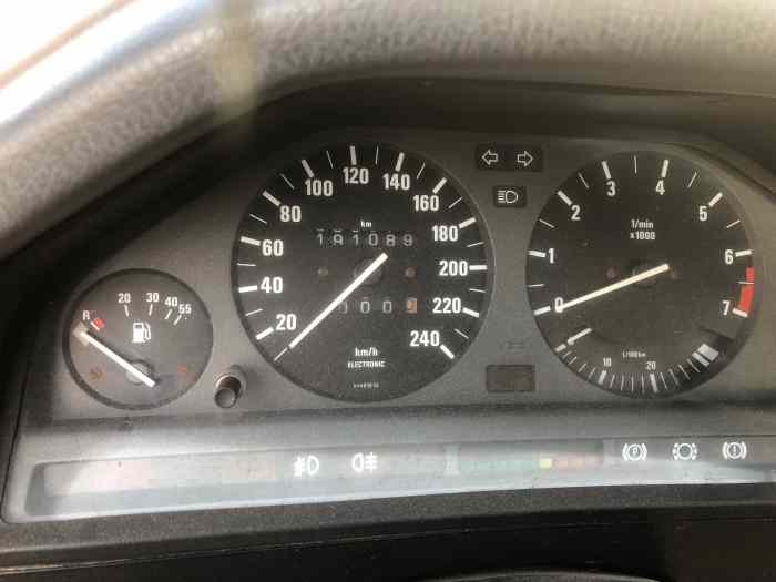 Vds BMW 325I E30 1986 1er main 2