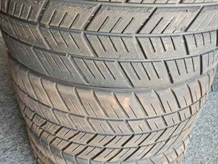 PNEUS KUMHO TW02 200/615/17 2