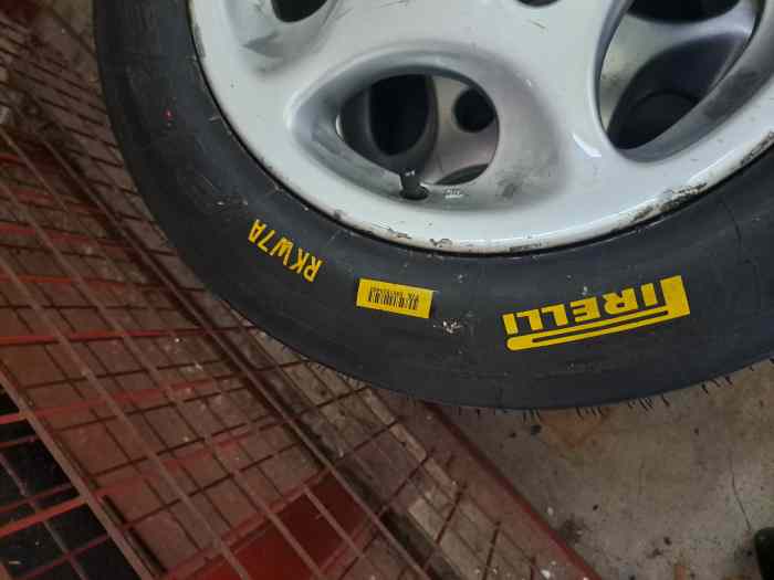 Pneu pirelli Rkw7A Neuf 2024 2