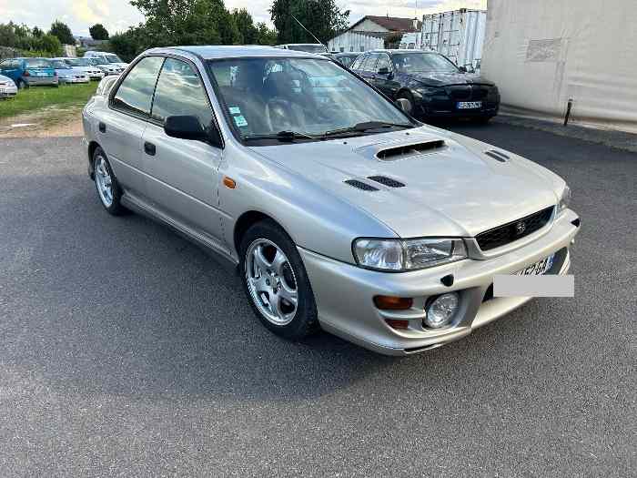 Vend subaru impreza