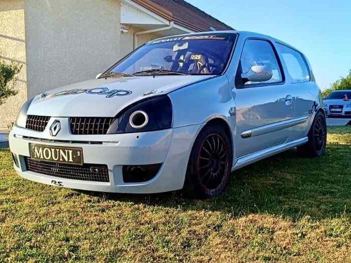 Clio 2