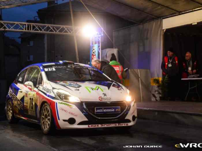 Location Peugeot 208 R2 2