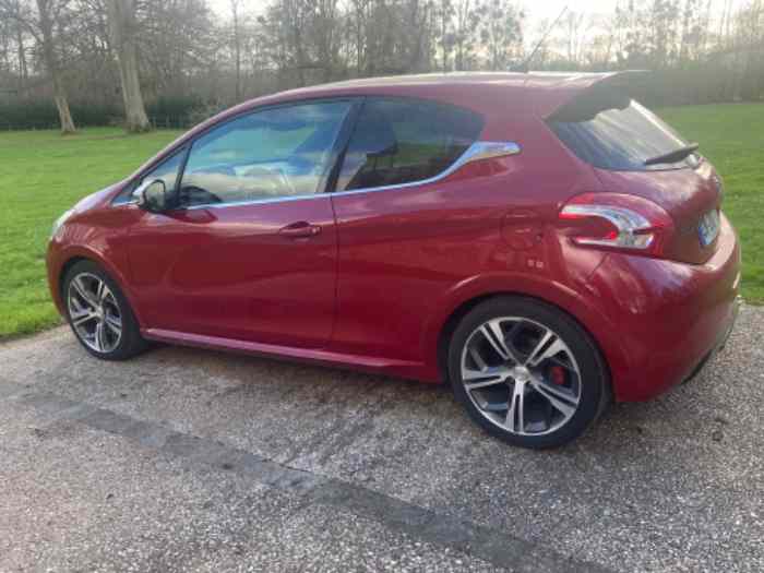 Peugeot 208 GTI 2