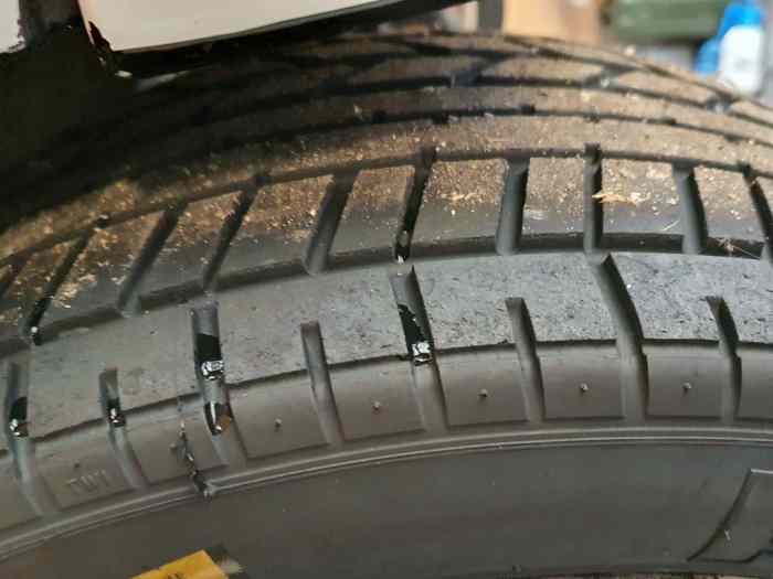 PNEUS PIRELLI 245X62-17 - P7 PLUIE