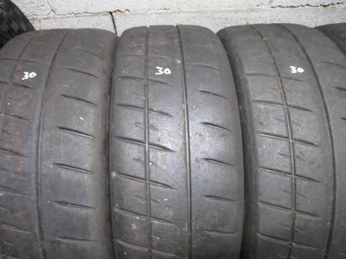 PNEUS MICHELIN 215/45/16