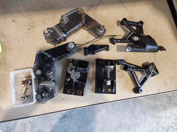 Lot support moteur mécano soudé Clio 2 RS 1