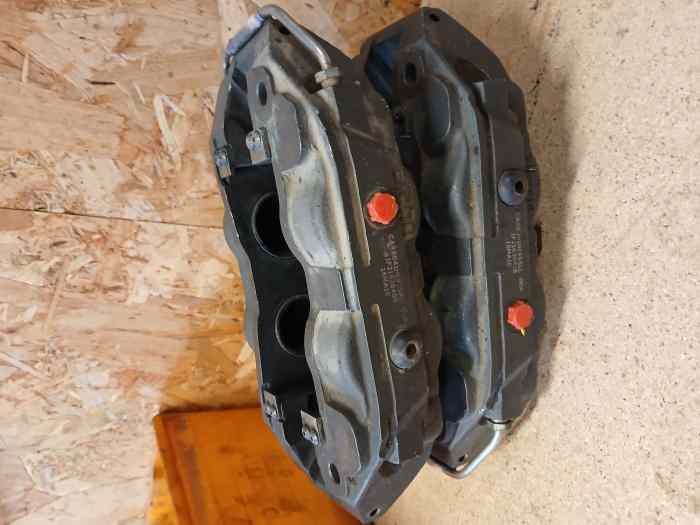 Vends 2 etriers de freins alcon 4 pistons ds3r3 ou f2000 2